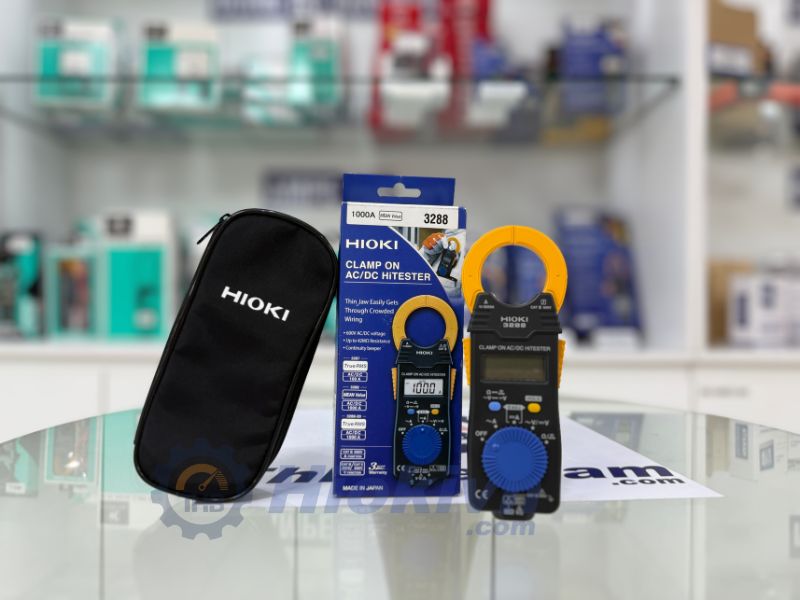 Ampe kìm Hioki 3288 có khả năng đo được cả dòng điện AC/DC với định mức lên tới 1000A